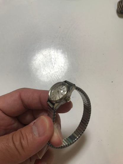 Seiko Queen Analog Mechanical (Manual) Women