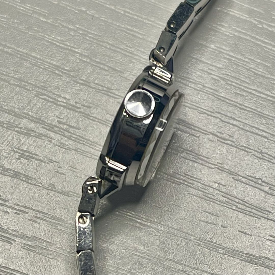 Seiko 7A14-4290 Analog Mechanical (Manual) Women
