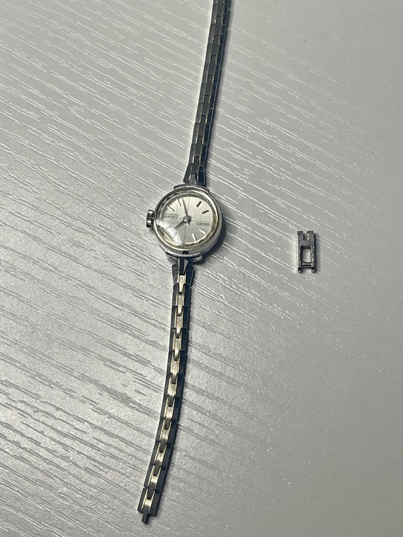 Seiko 7A14-4290 Analog Mechanical (Manual) Women