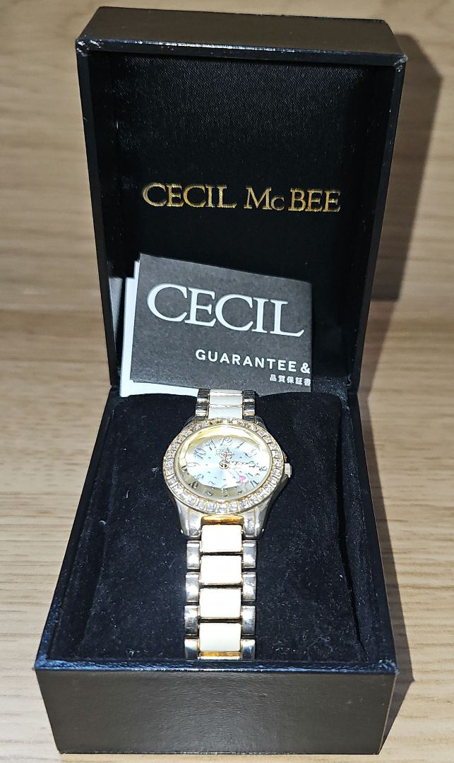 Cecil Mcbee Analog Quartz Women