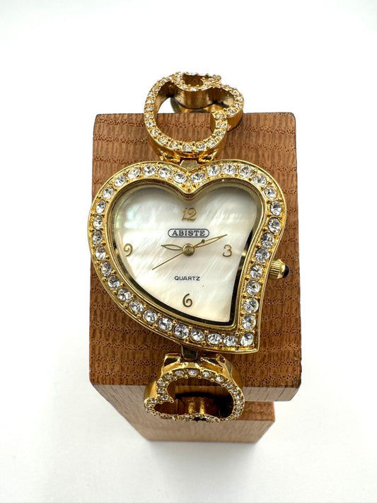 Abiste Analog Quartz Women Watch Heart