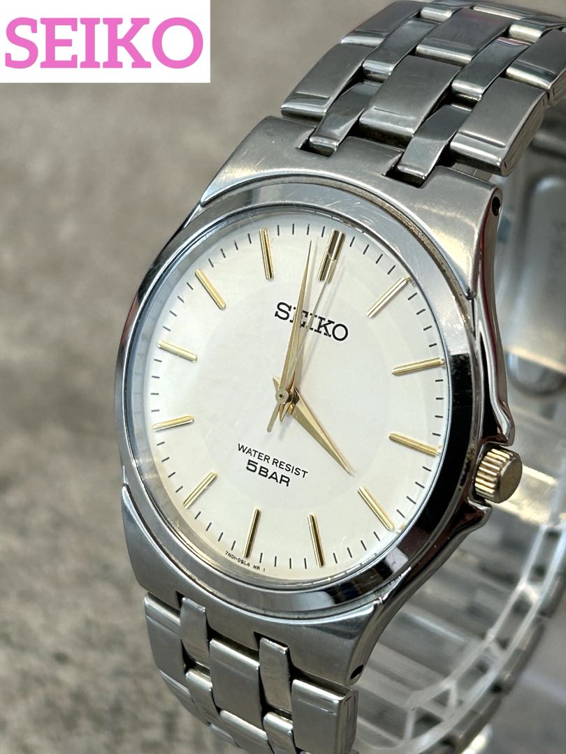 Seiko 7N01-0DM0 Analog Quartz Men