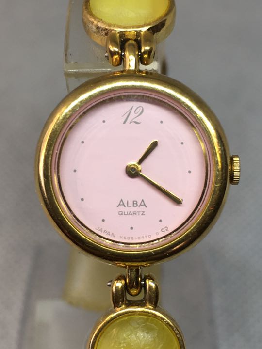 Seiko Alba Y588-0120 Analog Quartz Women