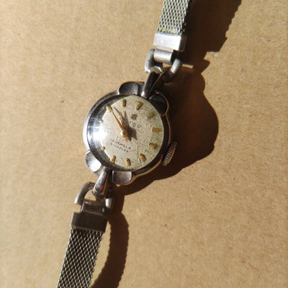 Seiko Analog Mechanical (Manual) Women