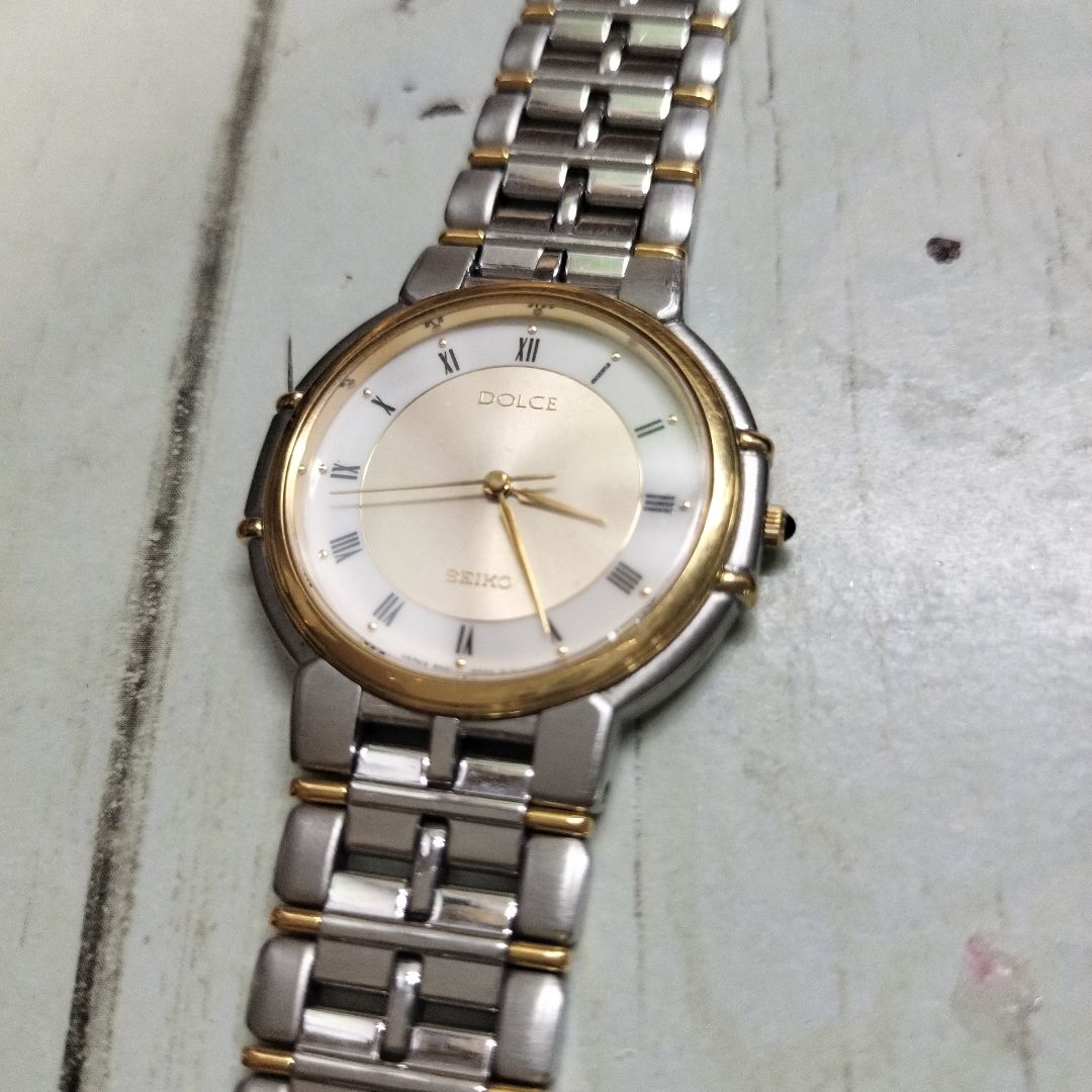 Seiko Dolce 8N41-6160 Analog Quartz Men