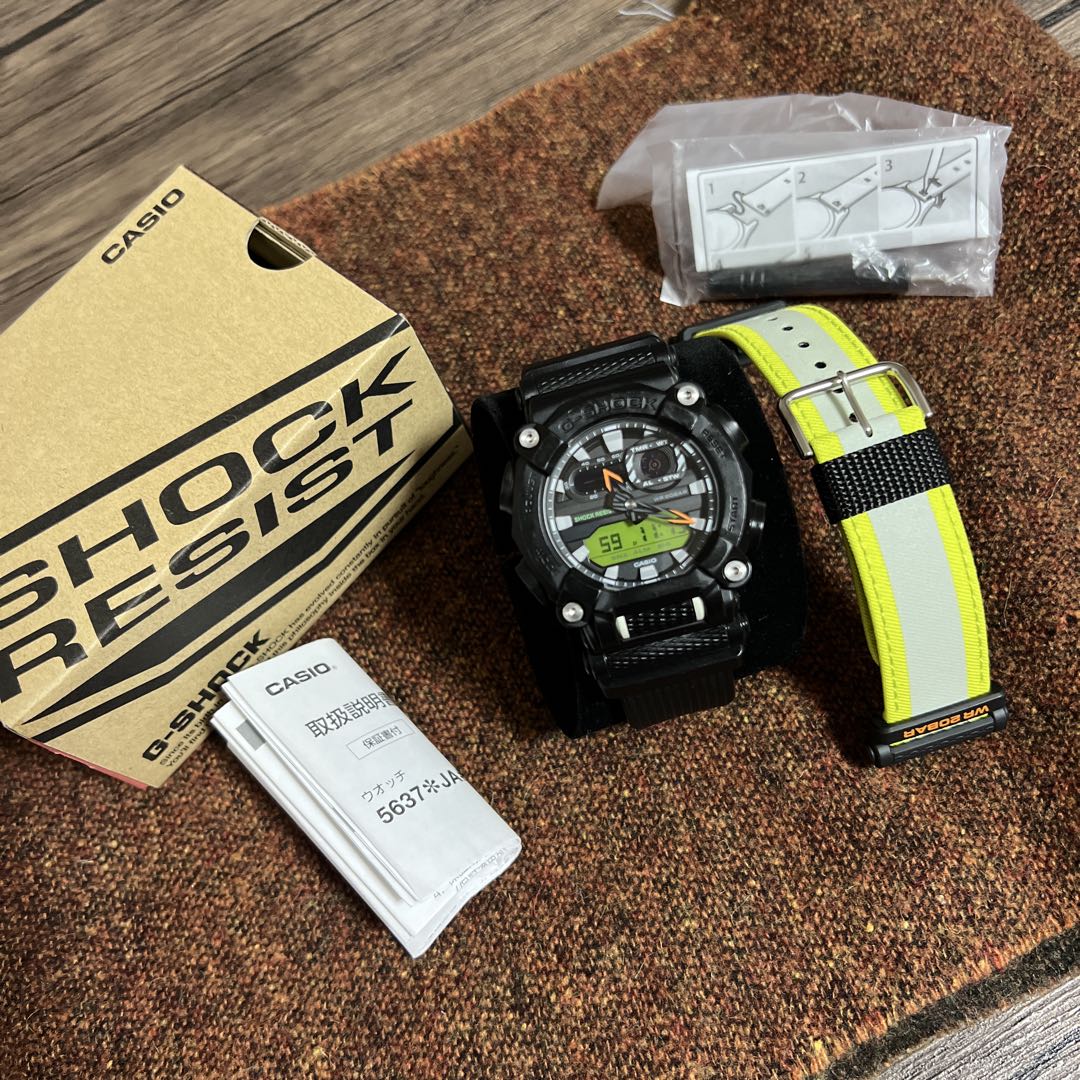 G-shock GA GA-900E-1A3 Digital-Analog Quartz Men -900E-1A3