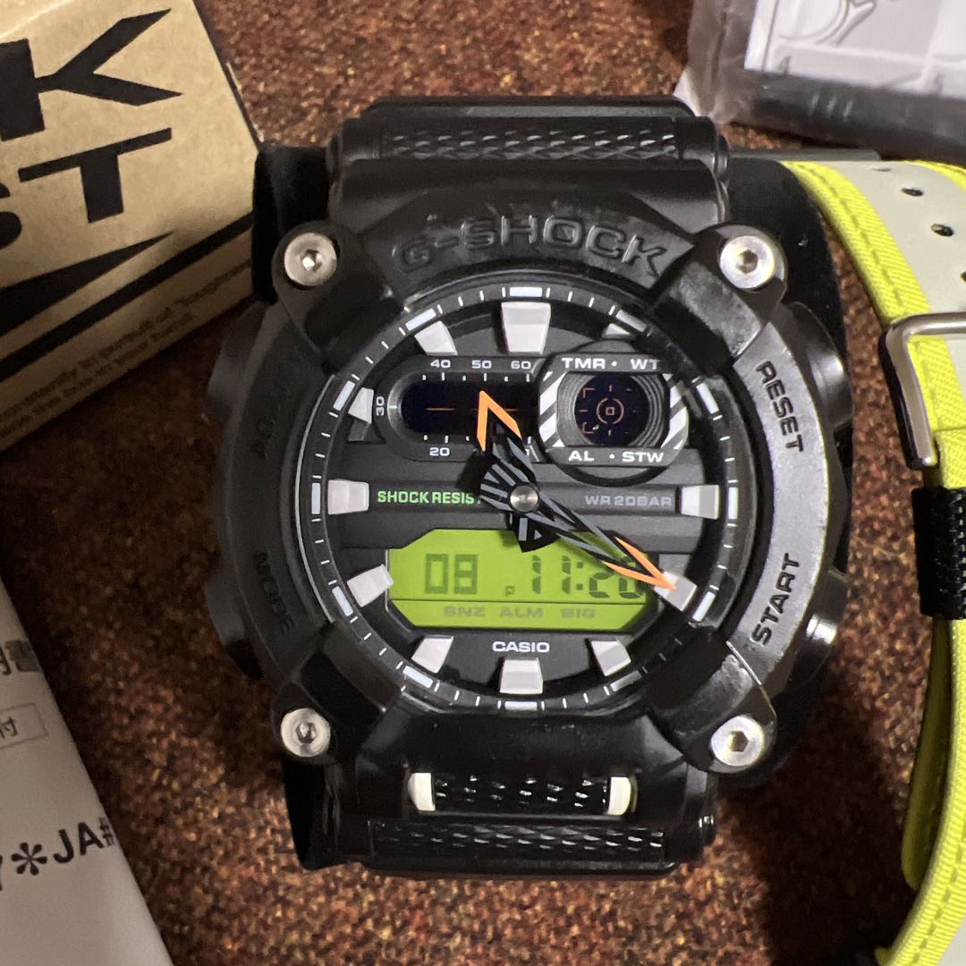 G-shock GA GA-900E-1A3 Digital-Analog Quartz Men -900E-1A3