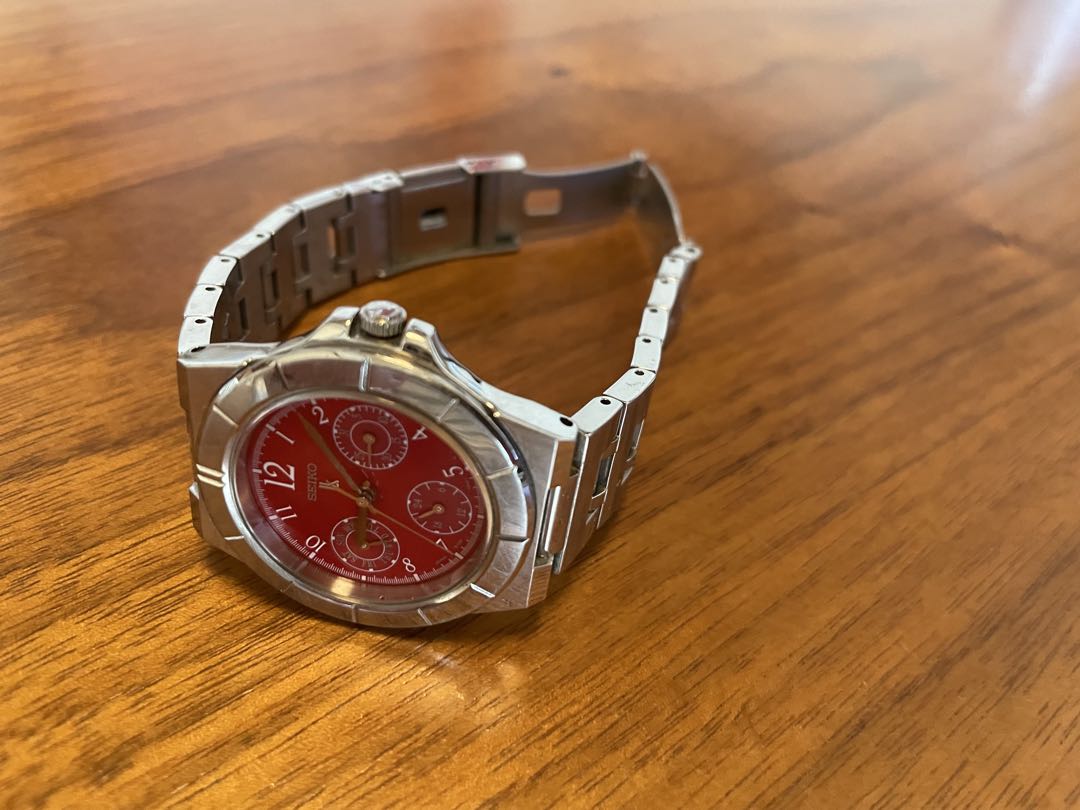Seiko lk/lukia Analog Quartz Women