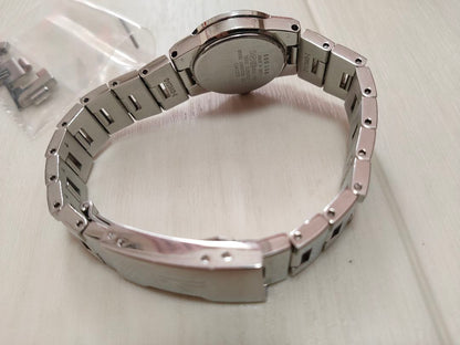 Seiko Lk/lukia 4N21-1130 Analog Quartz Women