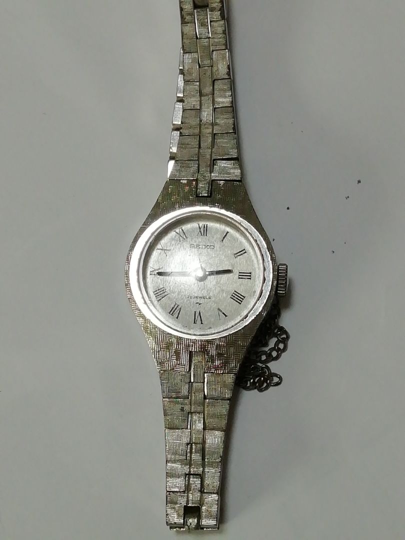Seiko SALVIA 11-0370 Analog Mechanical (Manual) Women Watch Solar 21Jewels Manual Winding Bracelet Type Working Item
