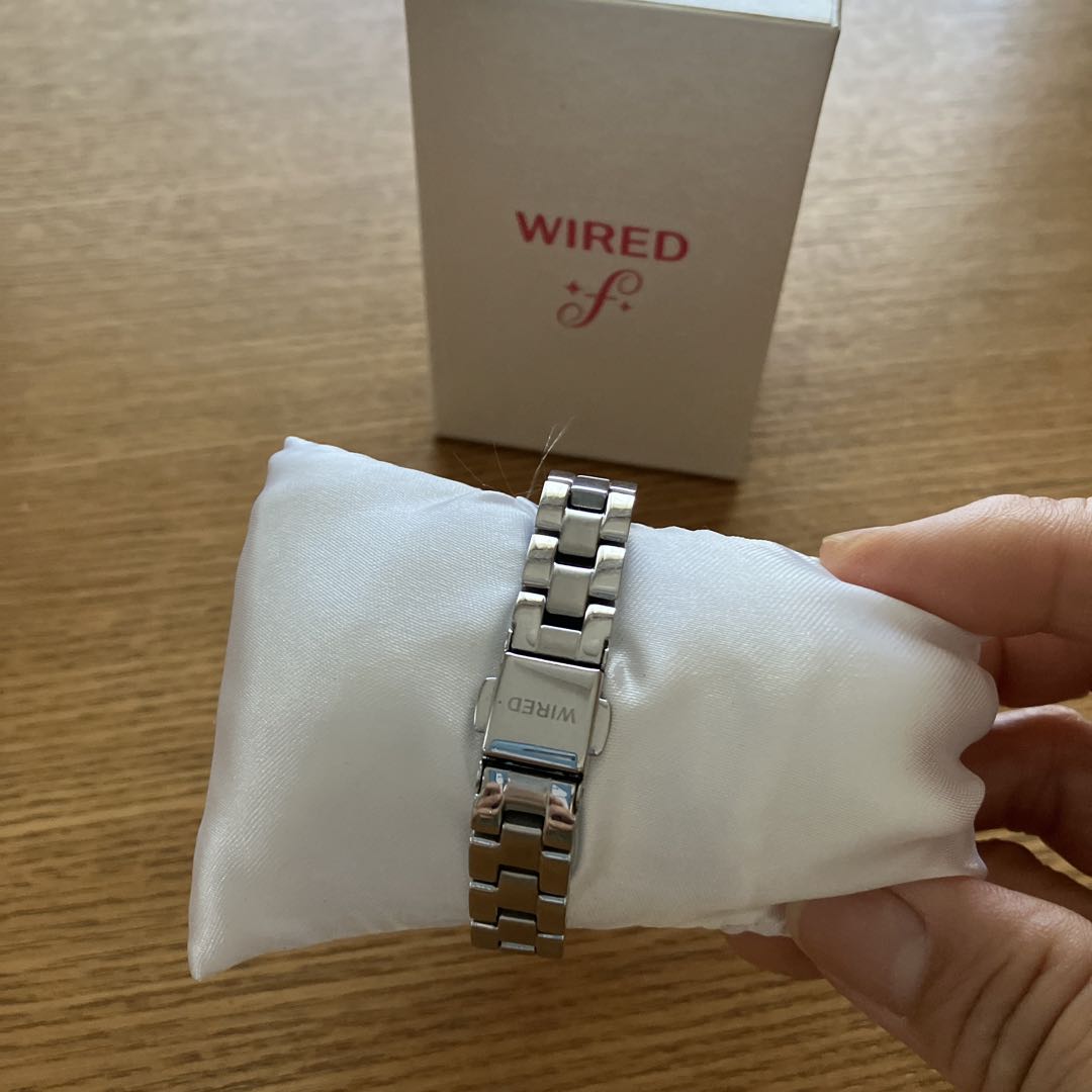 Seiko wired Analog Quartz Women