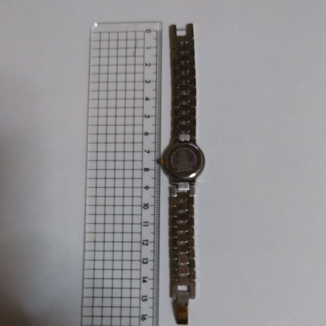 Givenchy Analog Quartz Women