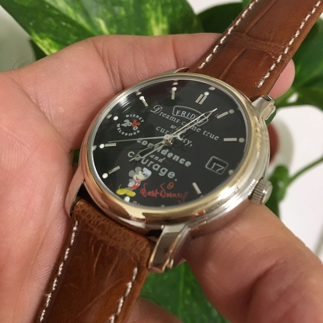 Seiko Alba Disney Analog Quartz Men Rare Retro Mickey Watch
