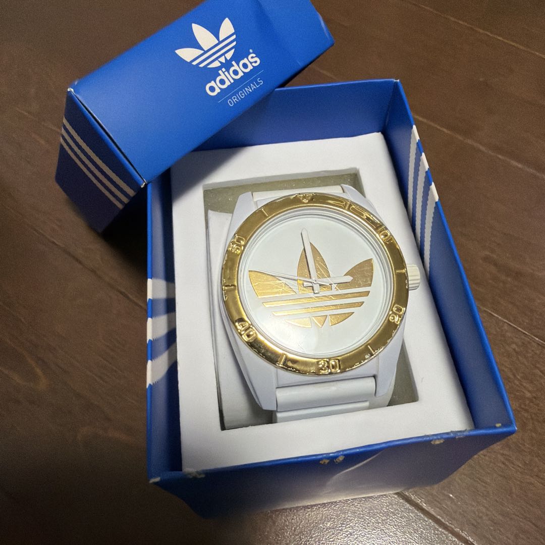 Adidas Analog Quartz Unisex