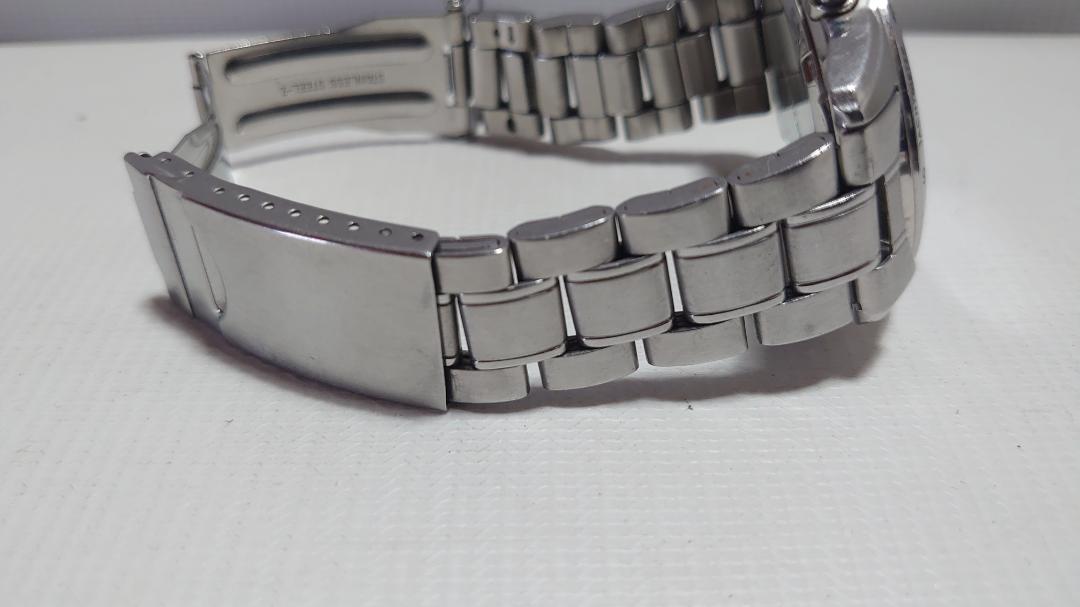 Seiko 7T92-0DW0 Analog Quartz Men