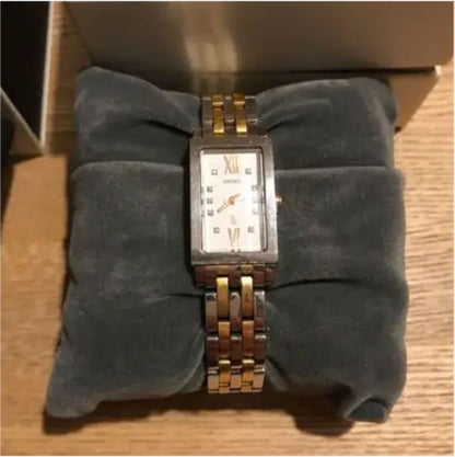 Seiko lk/lukia Analog Quartz Women