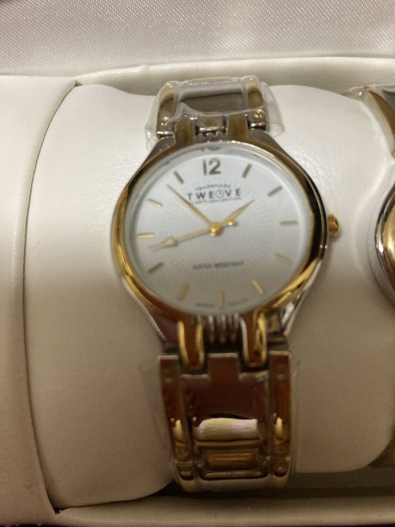 Twelve Analog Quartz Women