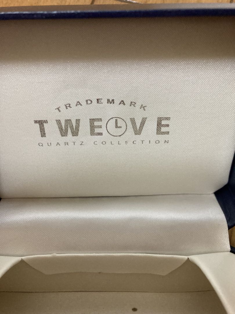 Twelve Analog Quartz Women