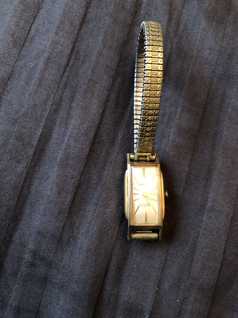 Seiko VENUS Analog Quartz Women