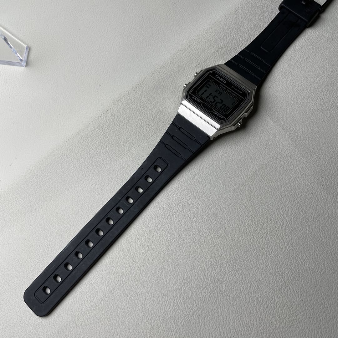 Casio CIRCUMFERENCE...23CM Digital Quartz Men Watch