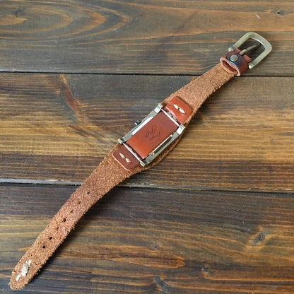 fu Analog Quartz Women