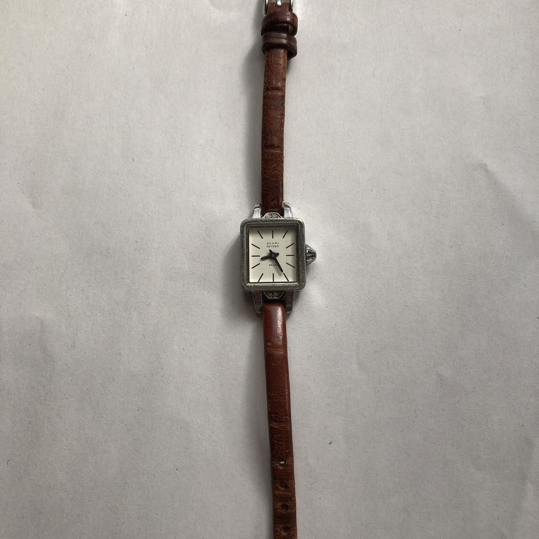 Alain Divert Analog Quartz Women