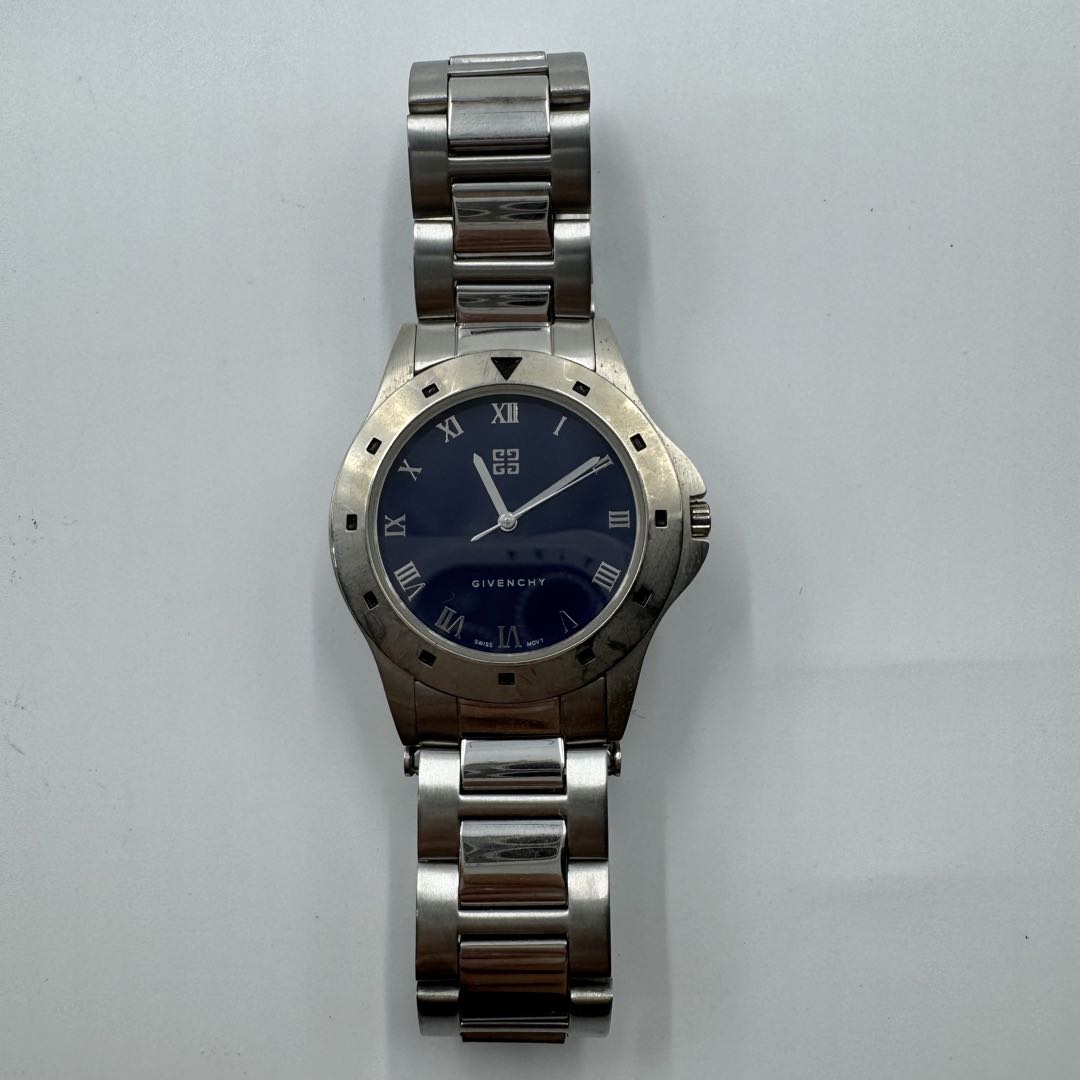 Givenchy Analog Quartz Men