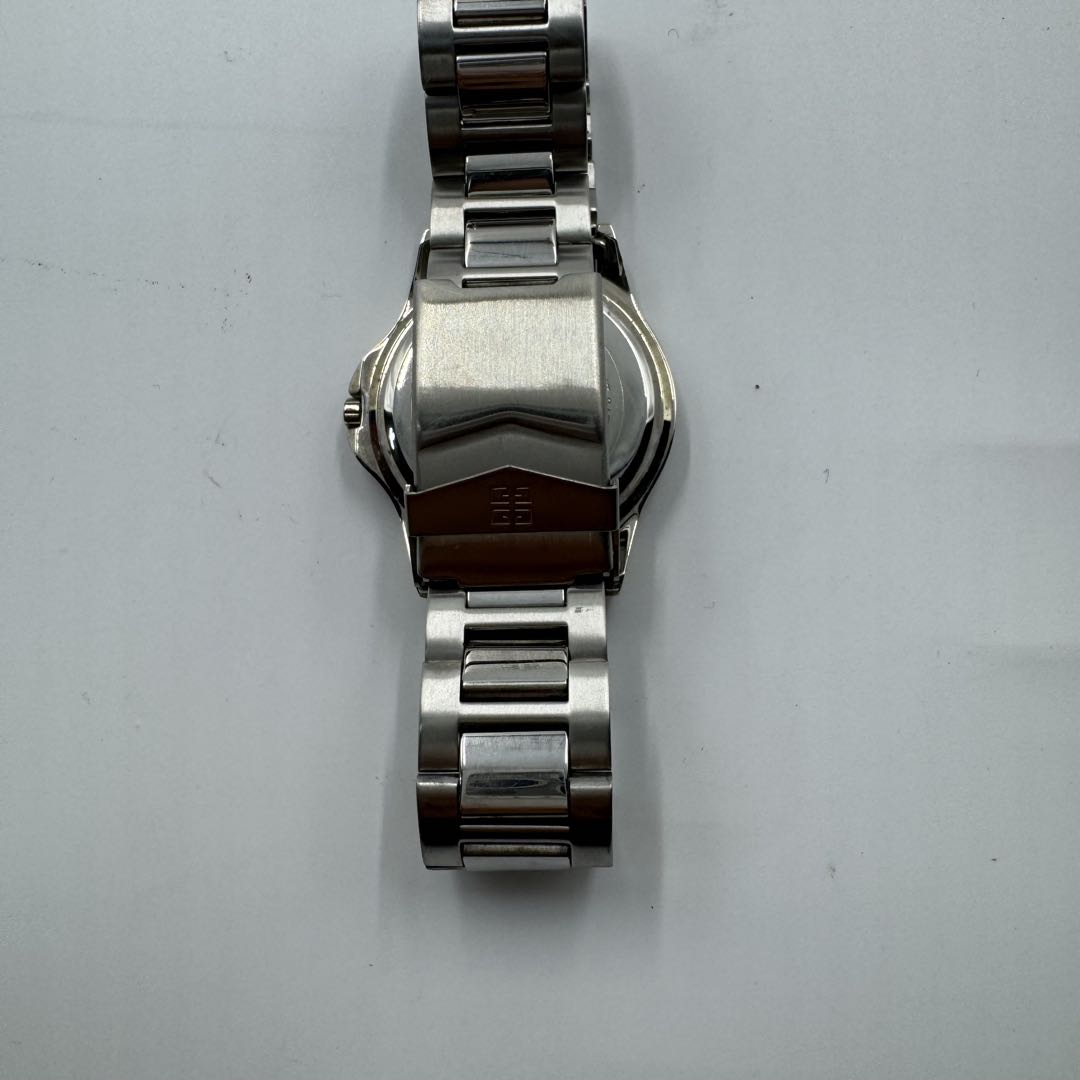 Givenchy Analog Quartz Men