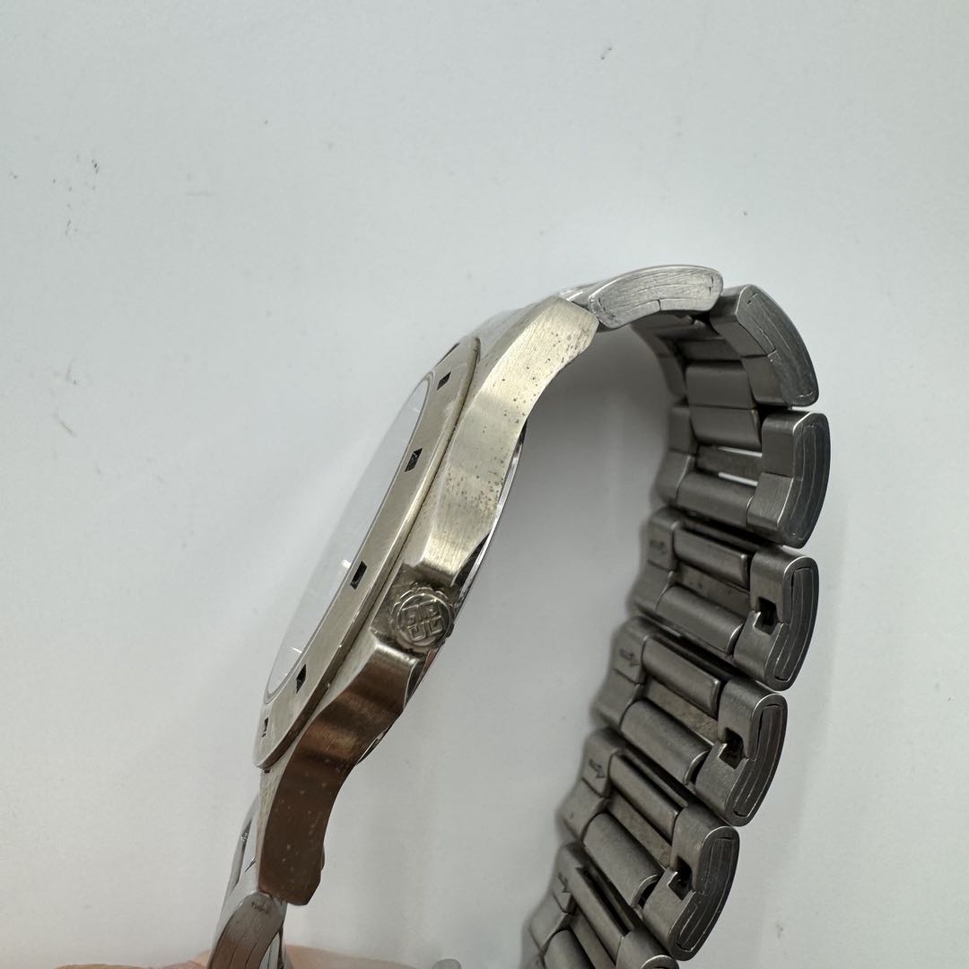 Givenchy Analog Quartz Men