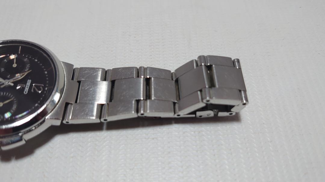 Seiko Lk/lukia 5Y89-OB70 Analog Quartz Women