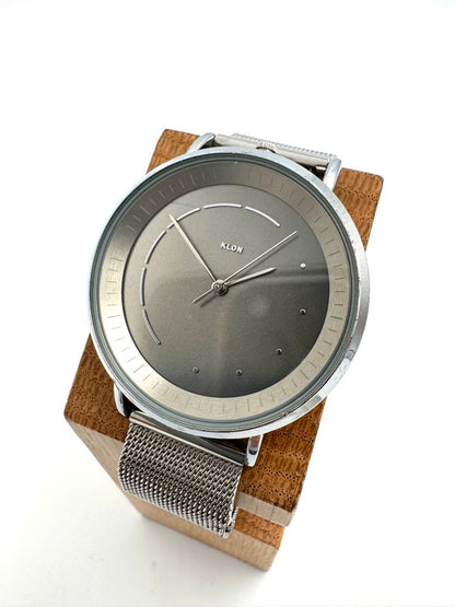 Klon Analog Quartz Men Watch