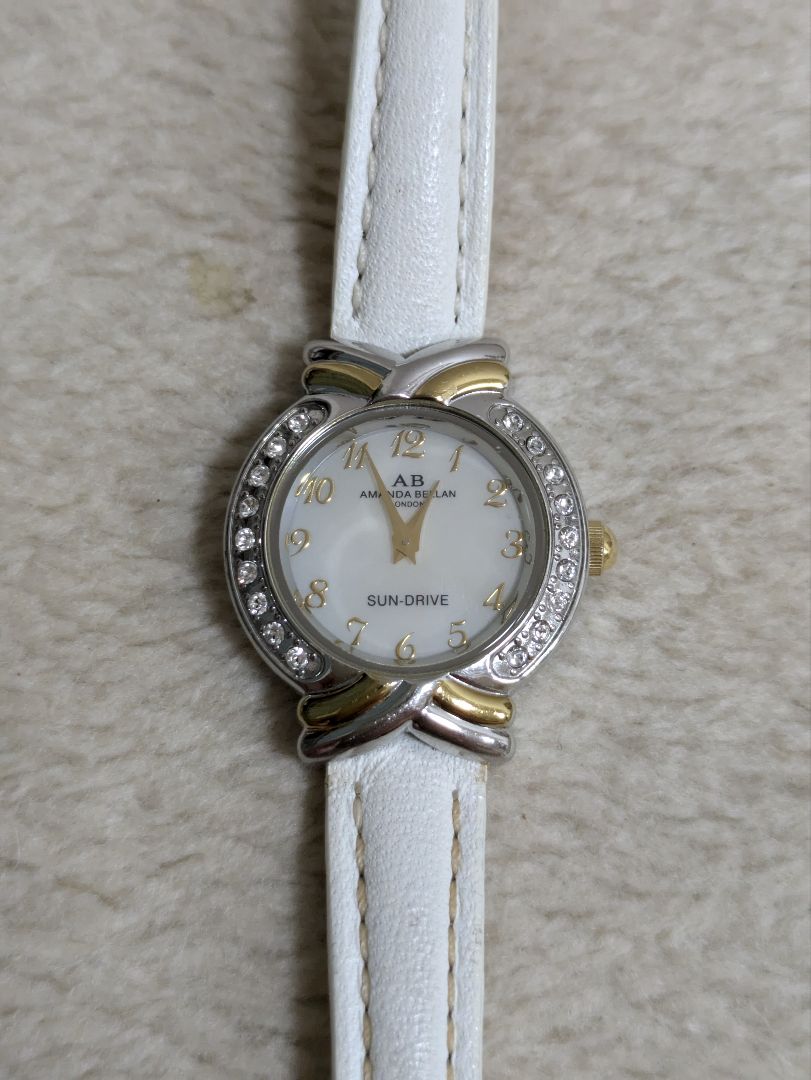 Amanda Belle Analog Solar Women アマンダ・ベル Sun-Drive Watch