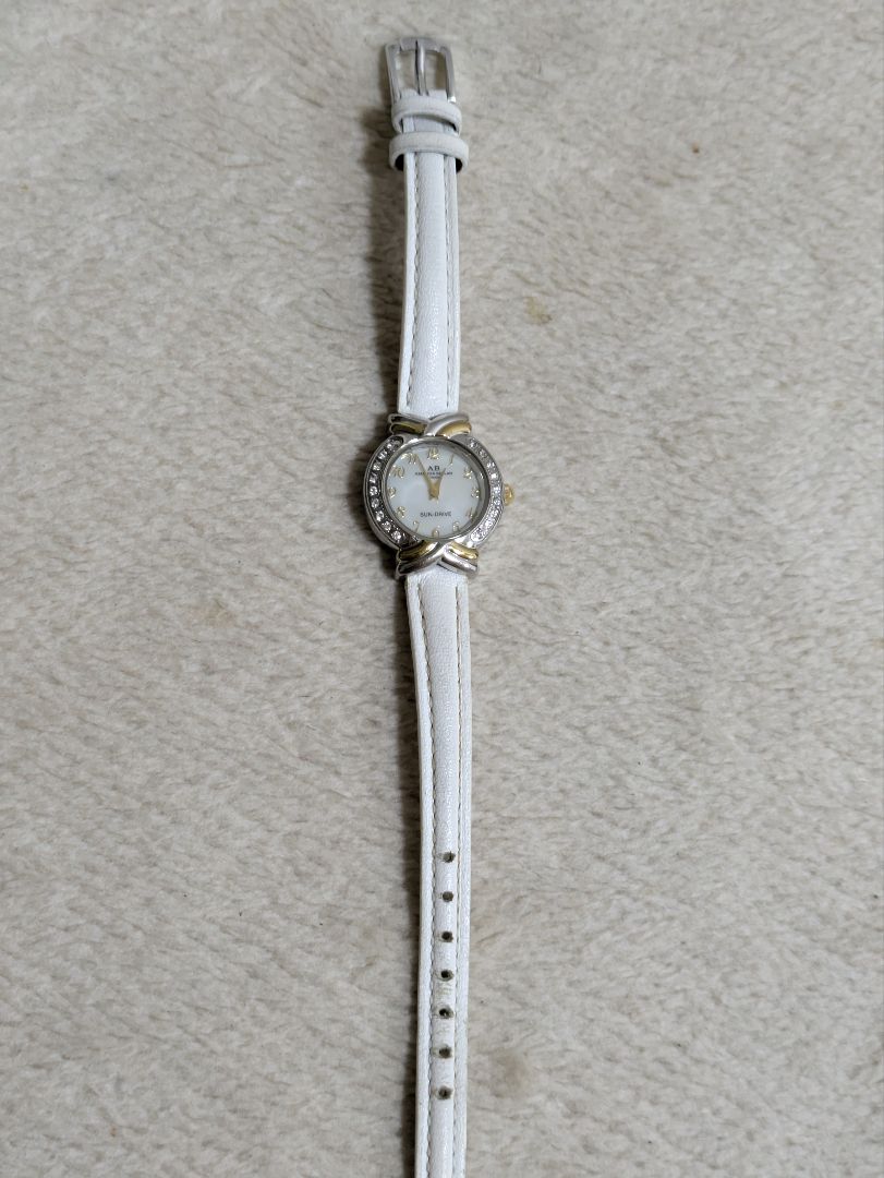 Amanda Belle Analog Solar Women アマンダ・ベル Sun-Drive Watch
