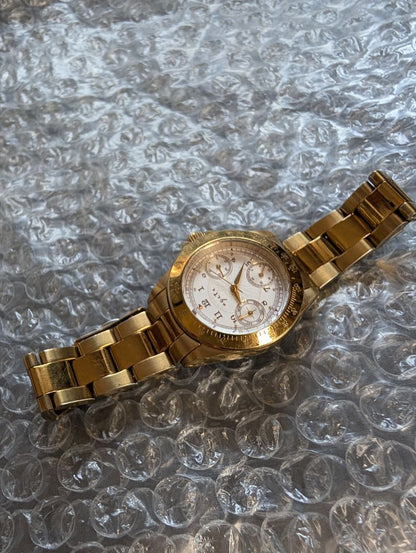 Agete Analog Quartz Women