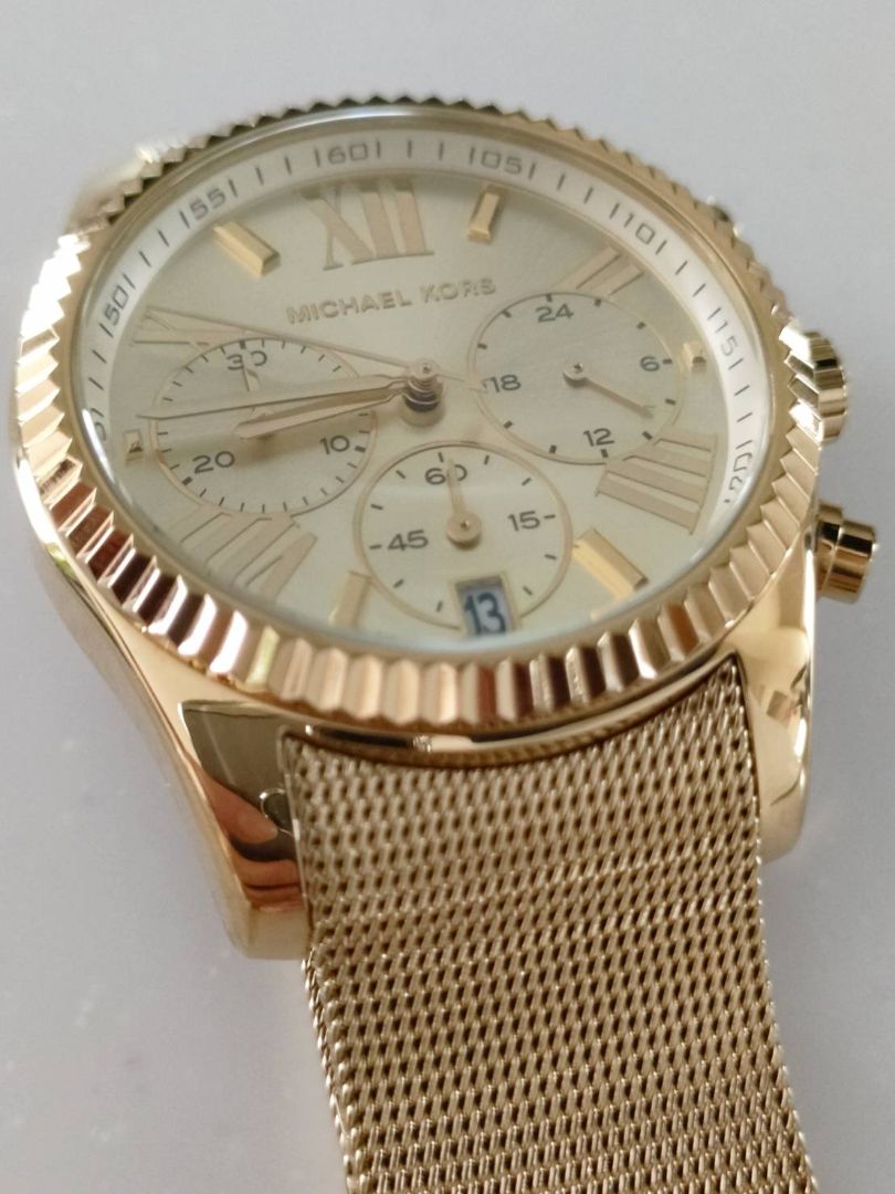 Analog Quartz Women