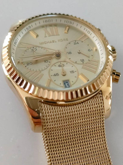 Analog Quartz Women
