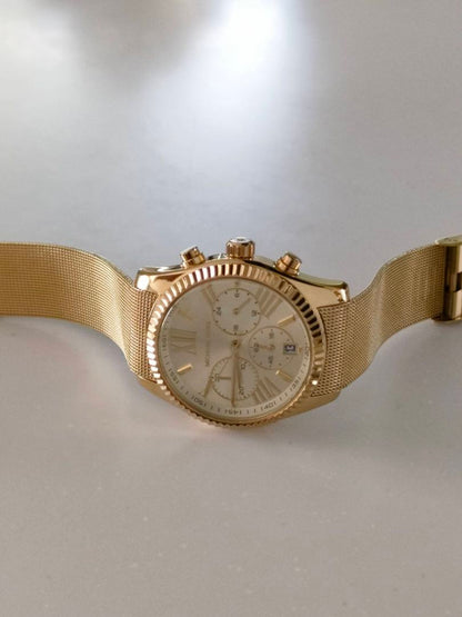 Analog Quartz Women