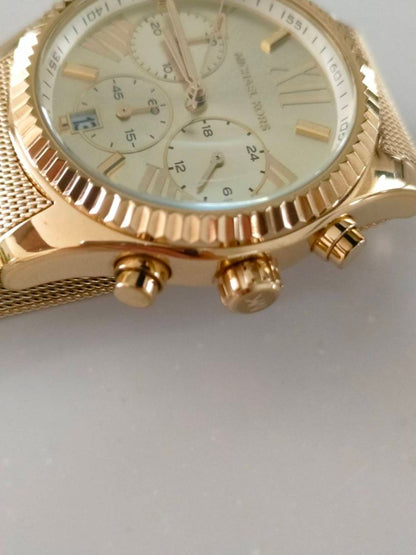 Analog Quartz Women