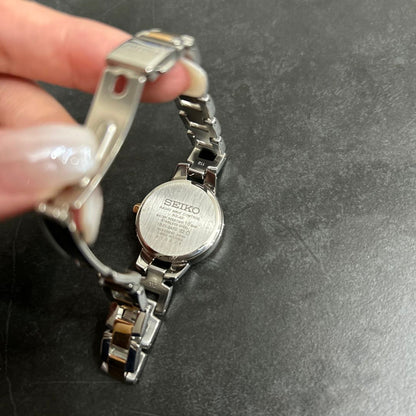 Seiko Analog Quartz Women