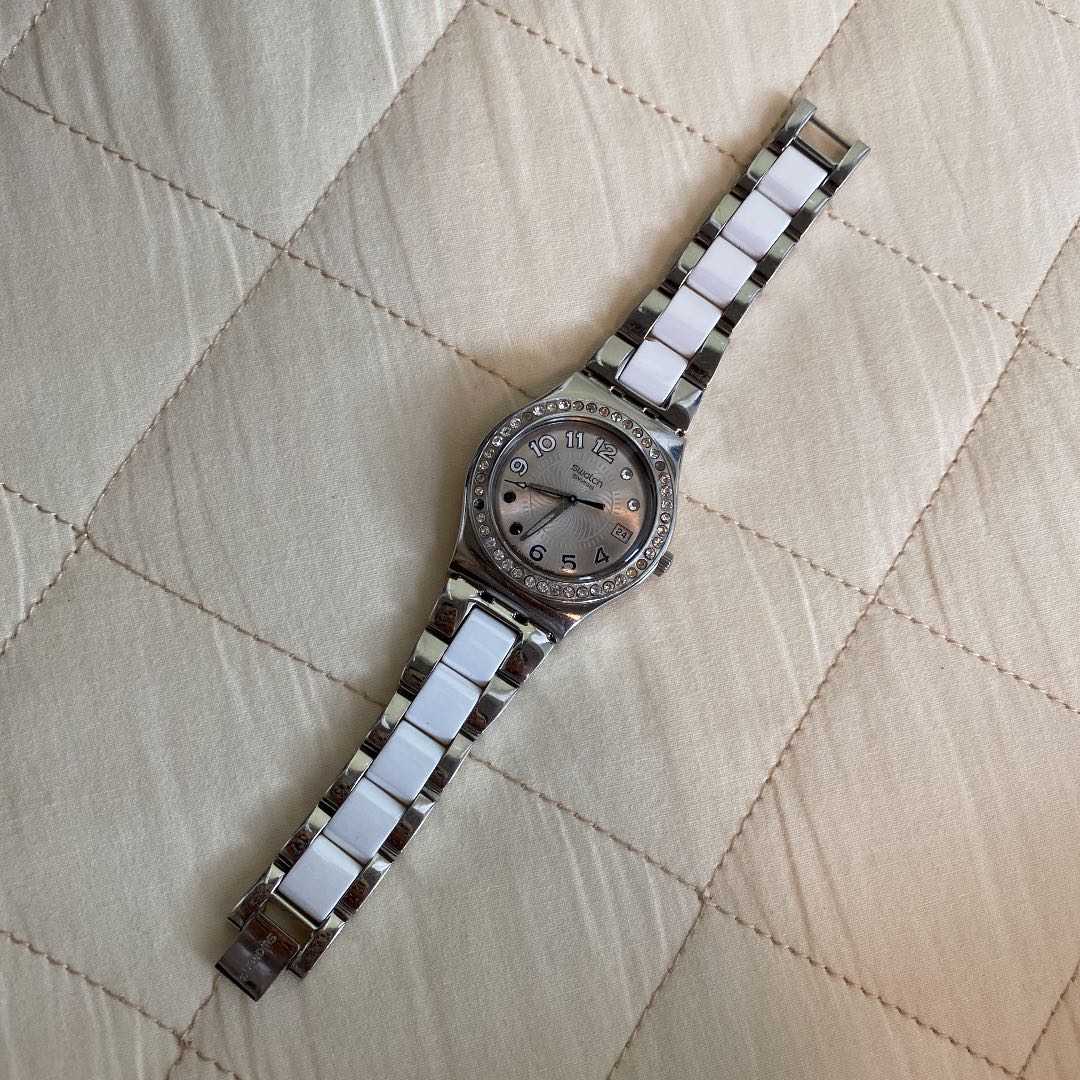 Swatch Analog Quartz Women