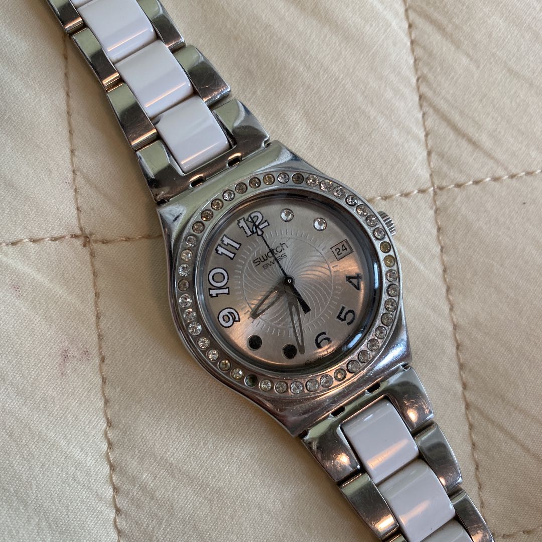 Swatch Analog Quartz Women