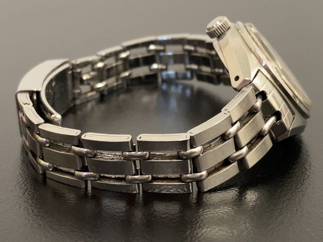 Seiko Chorus 2518-0111 Analog Mechanical (Manual) Women