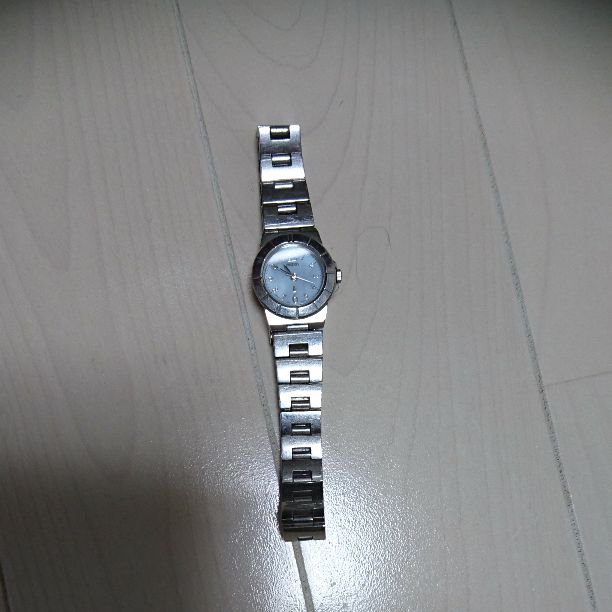 Seiko lk/lukia Analog Quartz Women