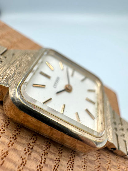 Citizen Antique 4-6777153 YO Analog Mechanical (Manual) Women Vintage Hand-Winding Wristwatch 19Mm