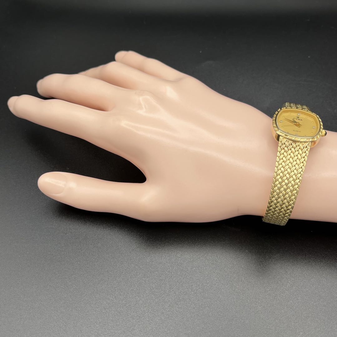 Cyma Analog Quartz Women