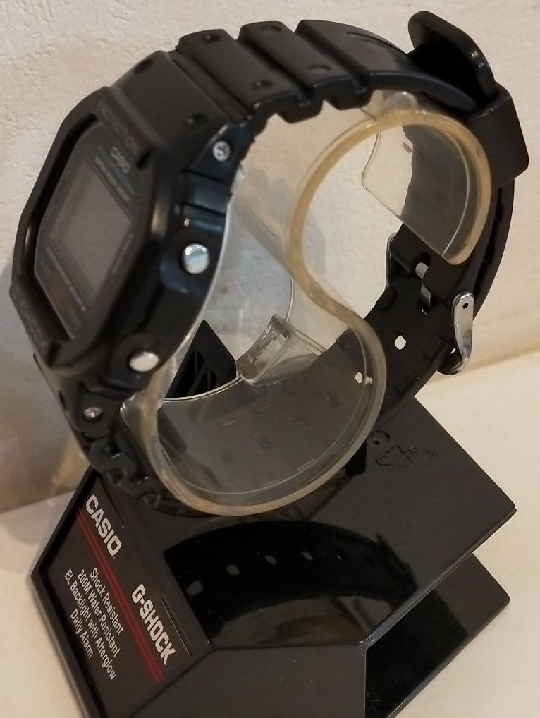 G-Shock 5600 DW-5600E-1VCT Digital Quartz Men Dw-E-1Vct