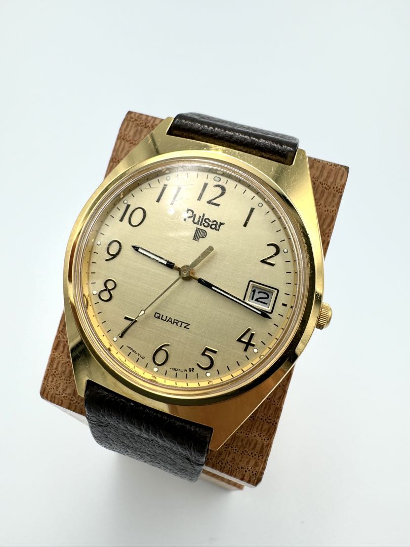 Pulsar Analog Quartz Men Watch Date Calendar