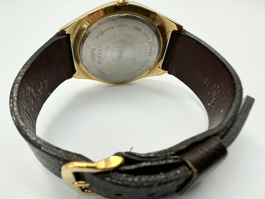 Pulsar Analog Quartz Men Watch Date Calendar