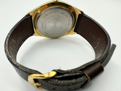 Pulsar Analog Quartz Men Watch Date Calendar