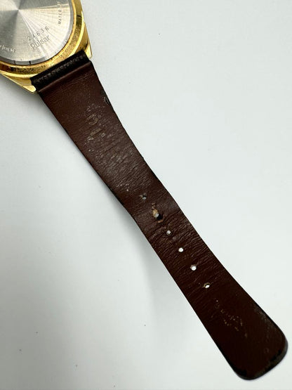 Pulsar Analog Quartz Men Watch Date Calendar